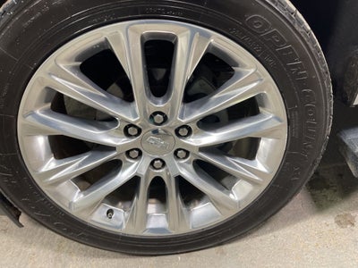 2019 Cadillac Escalade Platinum Edition