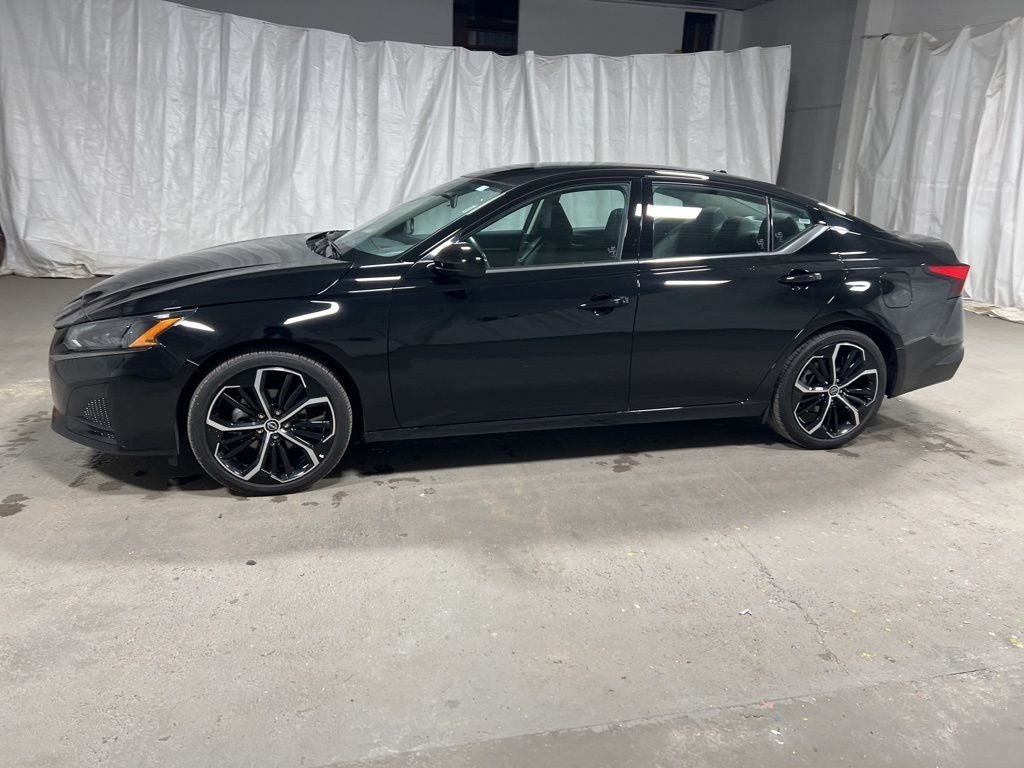 2025 Nissan Altima 2.5 SR