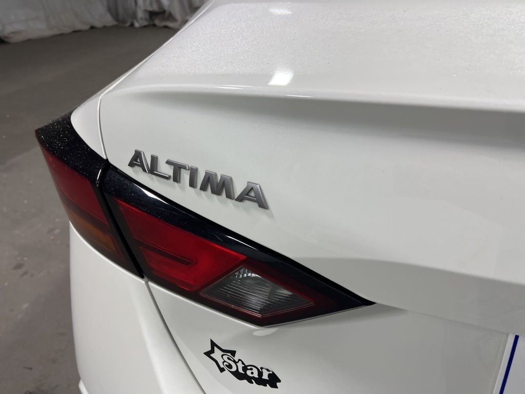 2025 Nissan Altima 2.5 SR