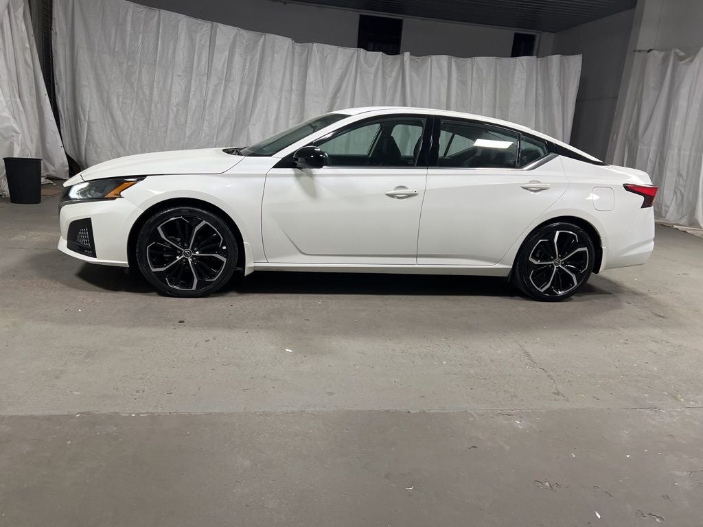 2025 Nissan Altima 2.5 SR