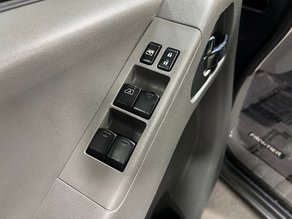 2021 Nissan Frontier SV