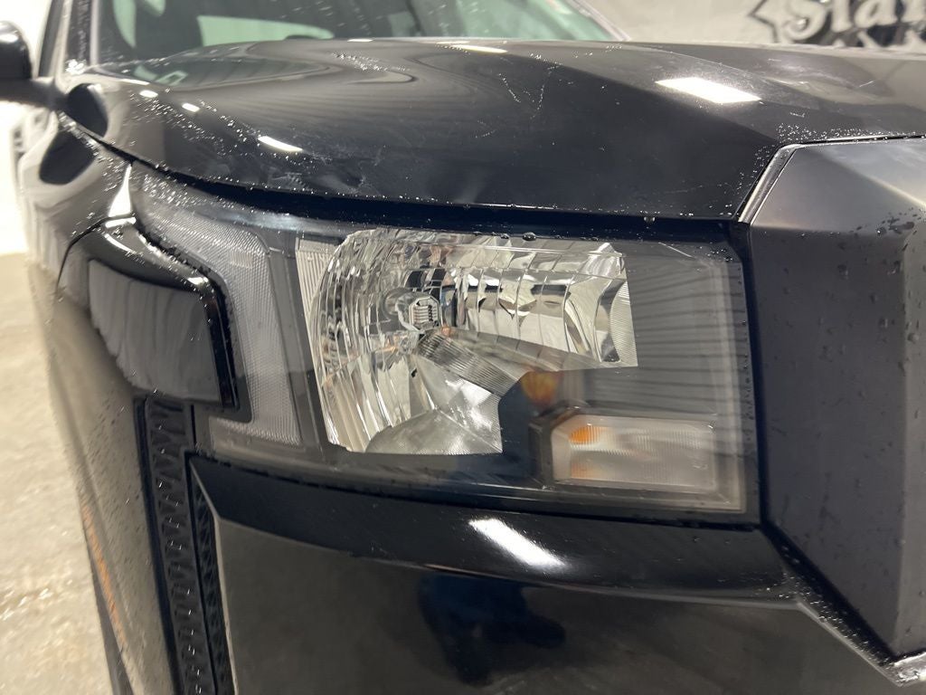 2023 Nissan Frontier S