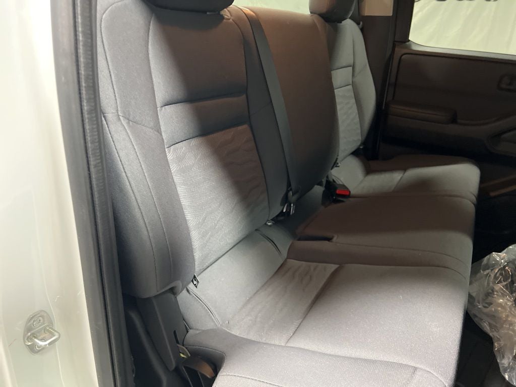 2023 Nissan Frontier S