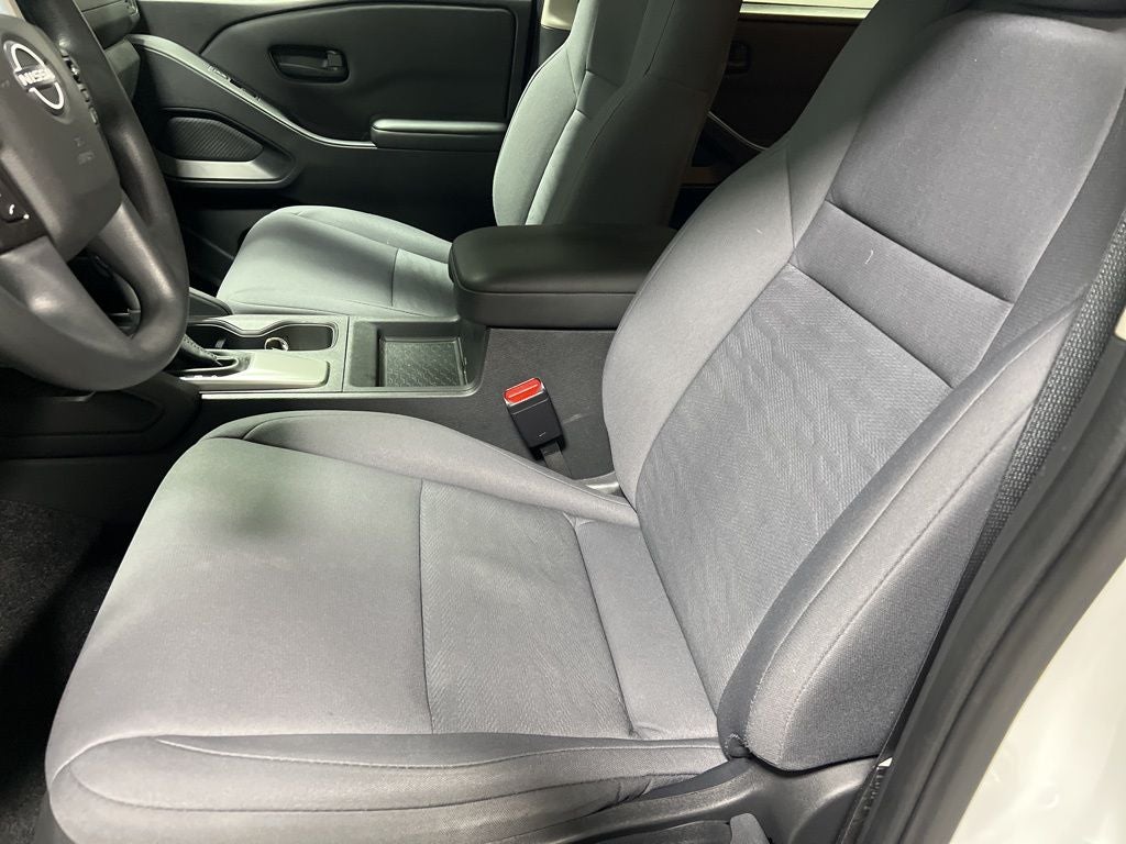 2023 Nissan Frontier S