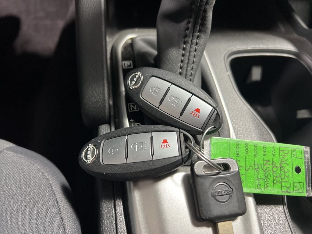 2023 Nissan Frontier S