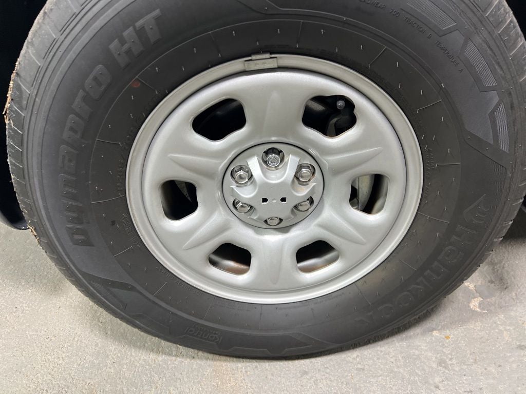 2023 Nissan Frontier S