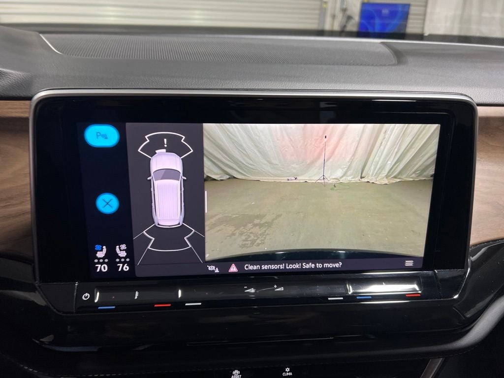 2025 Volkswagen Atlas 2.0T SE w/Technology