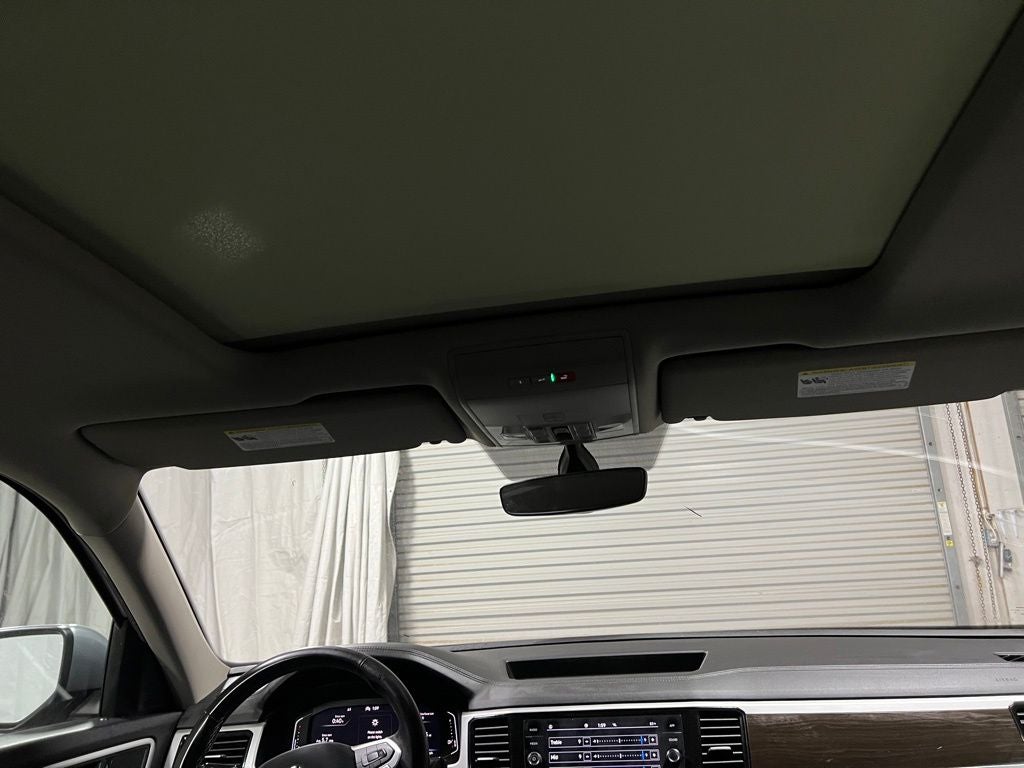 2022 Volkswagen Atlas 2.0T SE w/Technology