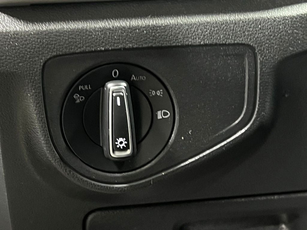 2022 Volkswagen Atlas 2.0T SE w/Technology