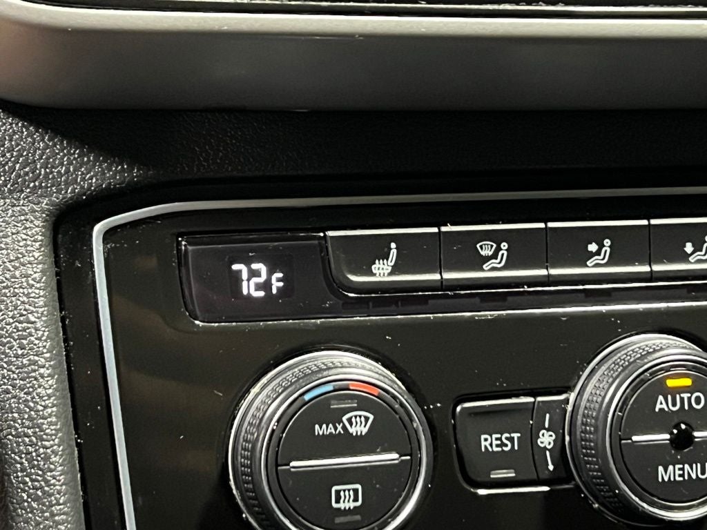 2022 Volkswagen Atlas 2.0T SE w/Technology