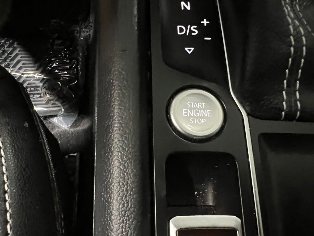 2022 Volkswagen Atlas 2.0T SE w/Technology