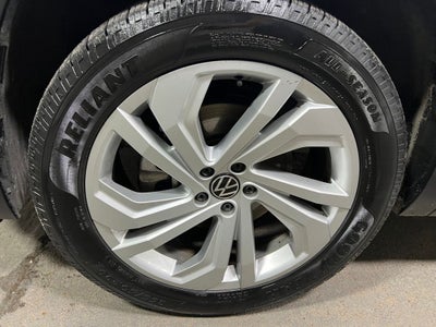 2022 Volkswagen Atlas 2.0T SE w/Technology