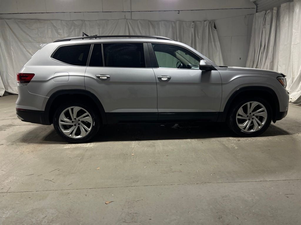 2022 Volkswagen Atlas 2.0T SE w/Technology