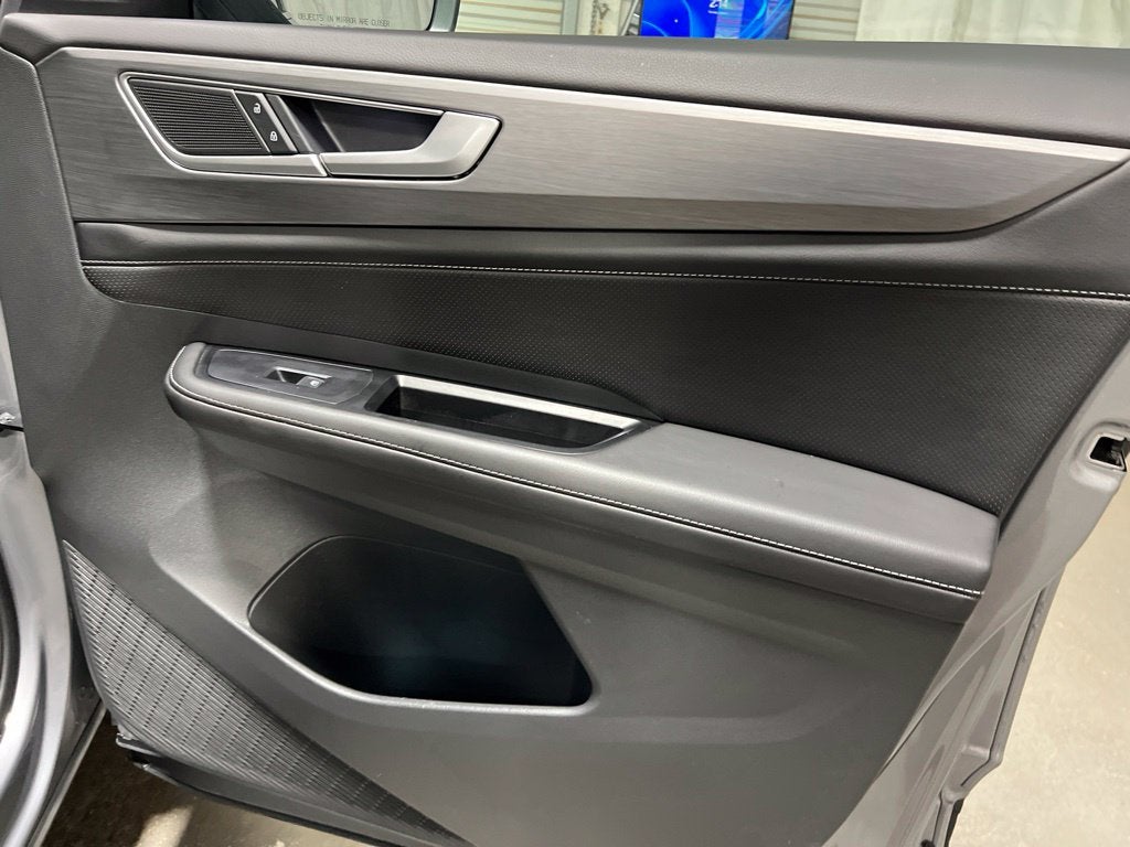 2026 Volkswagen Atlas Cross Sport SE w/Technology