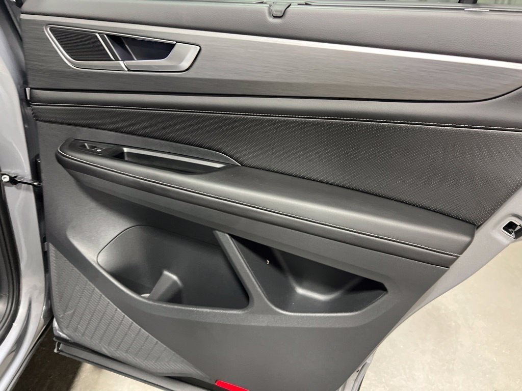 2026 Volkswagen Atlas Cross Sport SE w/Technology
