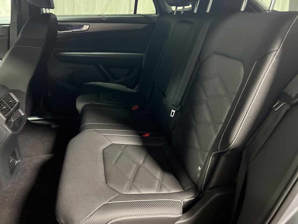 2026 Volkswagen Atlas Cross Sport SE w/Technology