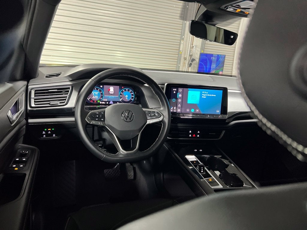 2026 Volkswagen Atlas Cross Sport SE w/Technology