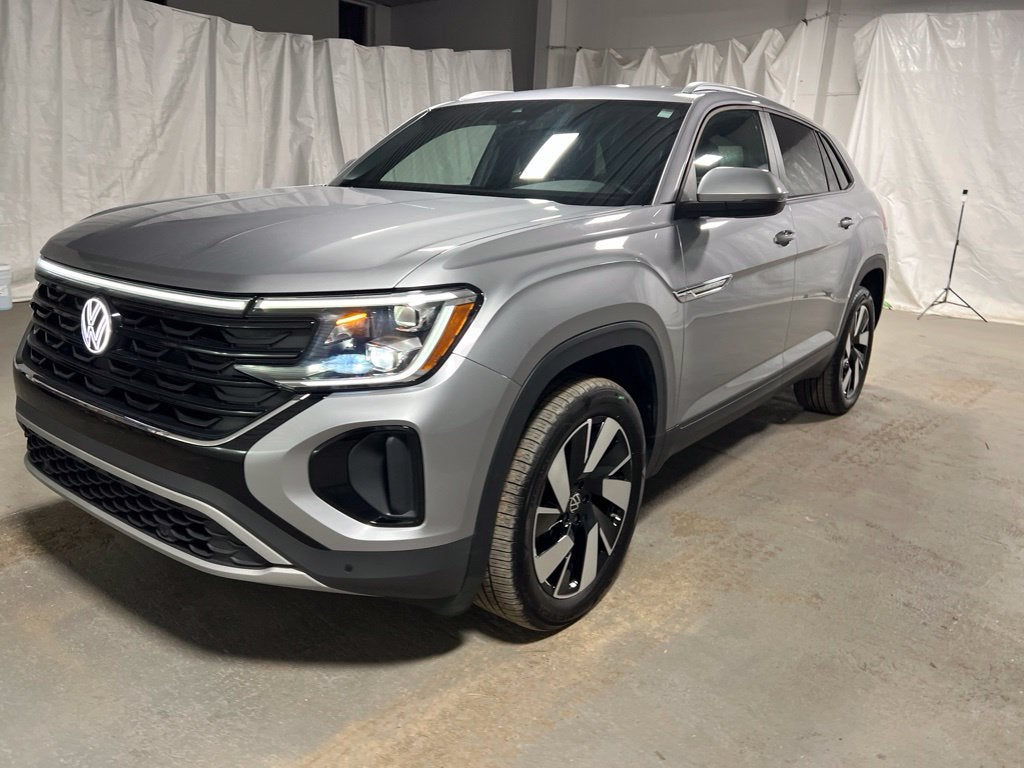2026 Volkswagen Atlas Cross Sport SE w/Technology