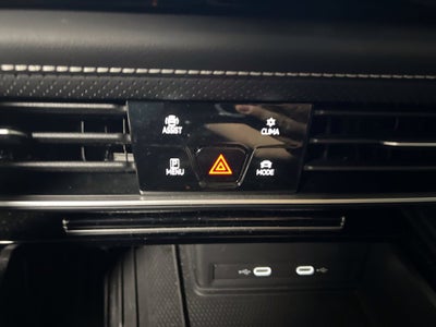 2026 Volkswagen Atlas Cross Sport SE w/Technology