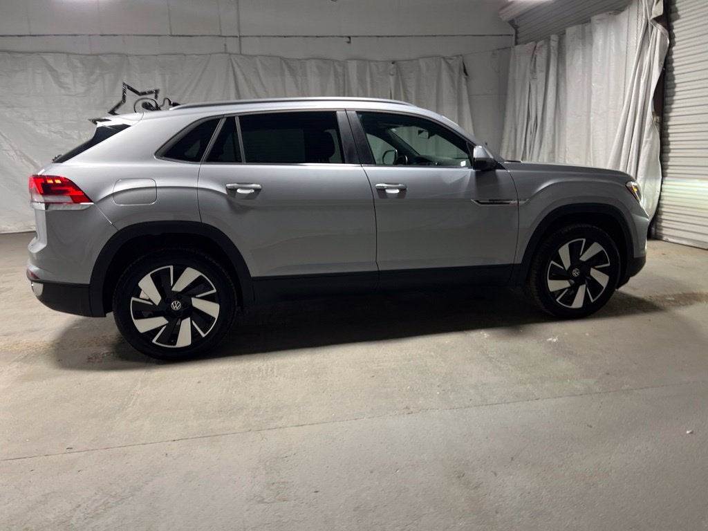 2026 Volkswagen Atlas Cross Sport SE w/Technology