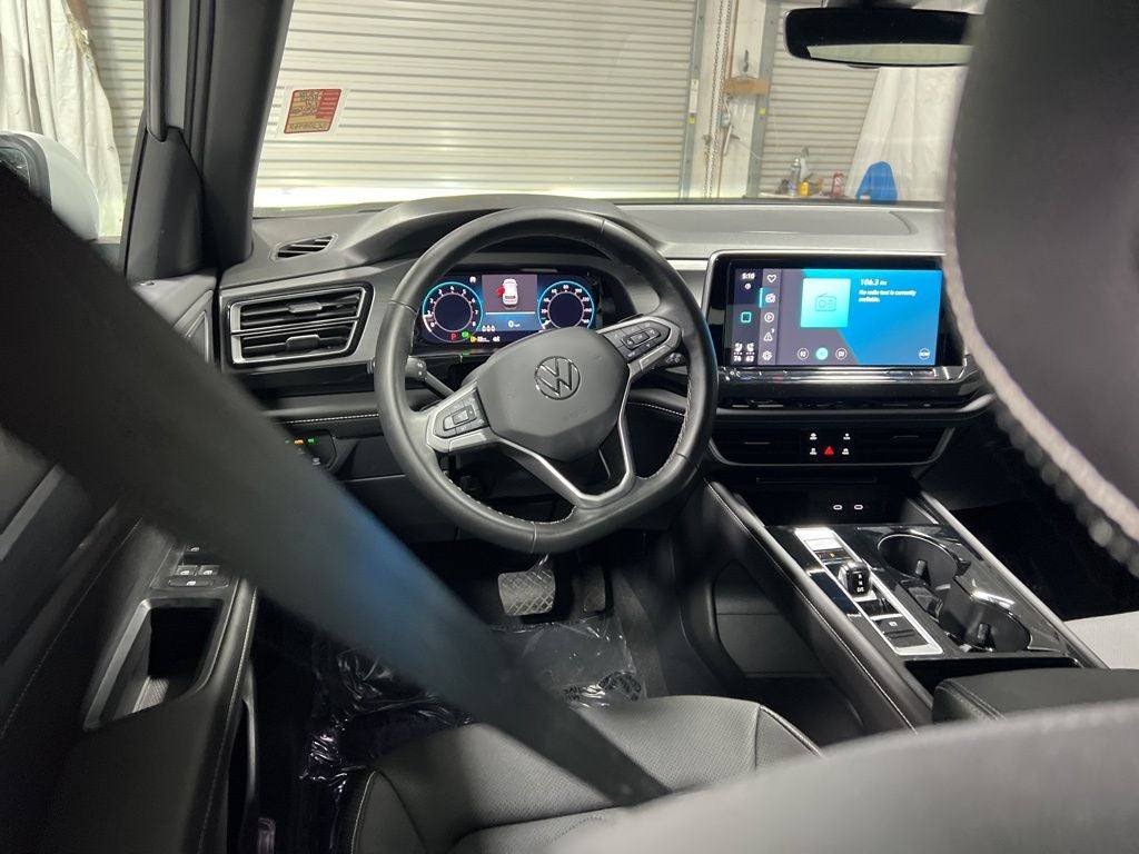 2025 Volkswagen Atlas Cross Sport 2.0T SE w/Technology