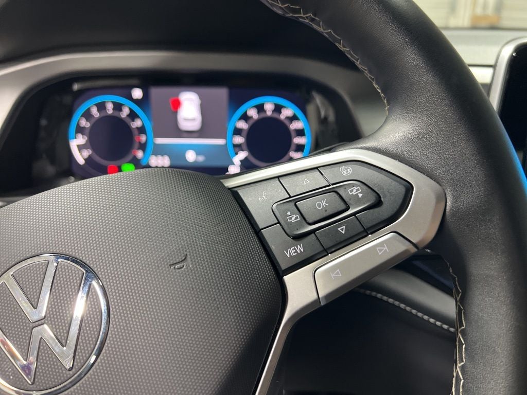 2025 Volkswagen Atlas Cross Sport 2.0T SE w/Technology