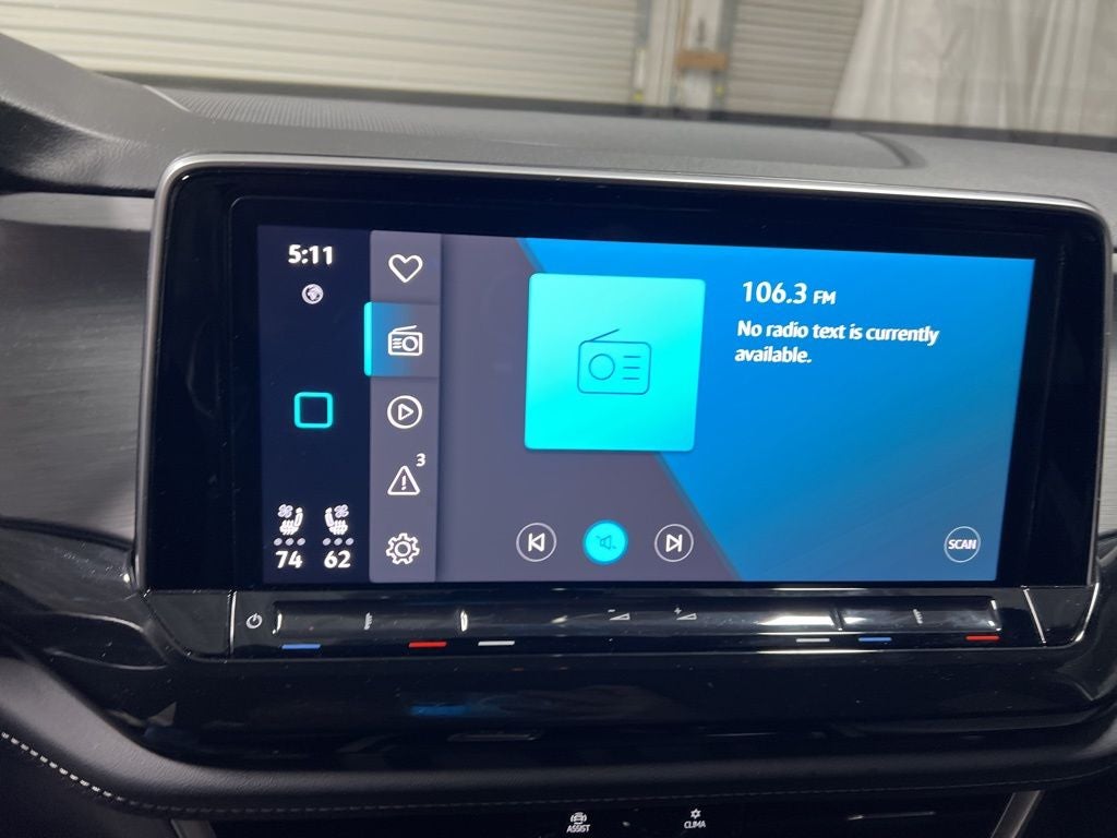 2025 Volkswagen Atlas Cross Sport 2.0T SE w/Technology