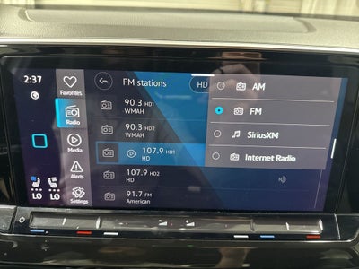 2025 Volkswagen Atlas Cross Sport 2.0T SE w/Technology