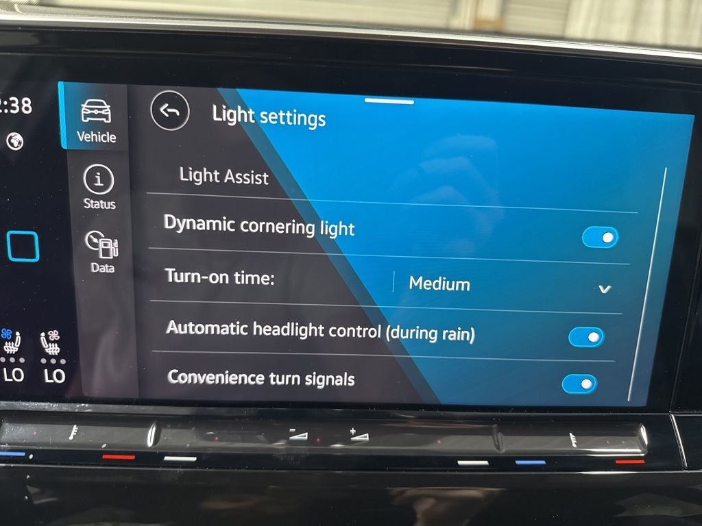 2025 Volkswagen Atlas Cross Sport 2.0T SE w/Technology