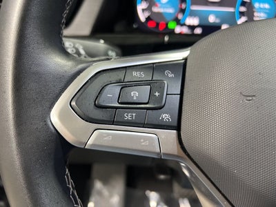 2025 Volkswagen Atlas Cross Sport 2.0T SE w/Technology