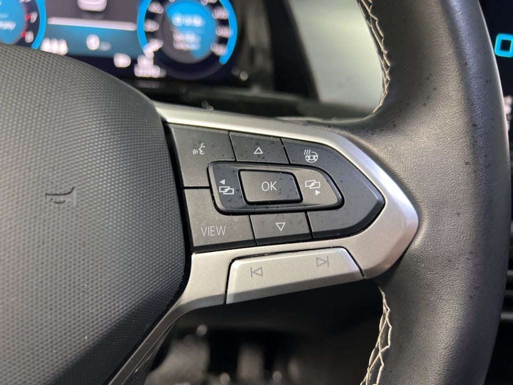 2025 Volkswagen Atlas Cross Sport 2.0T SE w/Technology