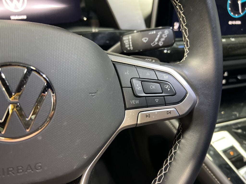 2025 Volkswagen Atlas Cross Sport 2.0T SE w/Technology