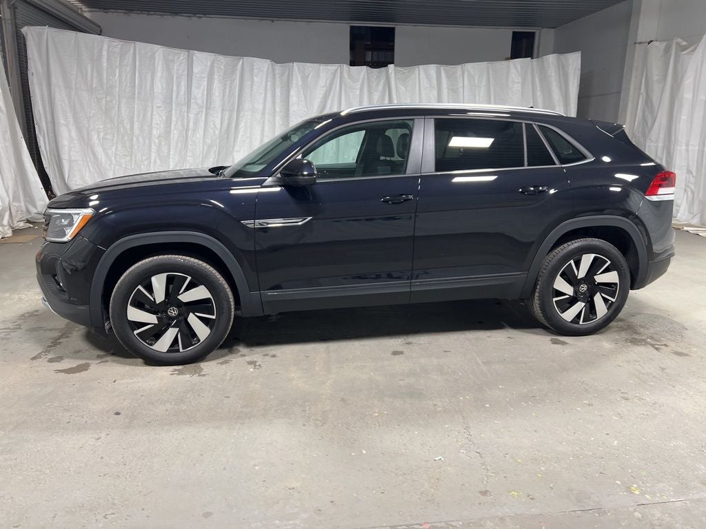2025 Volkswagen Atlas Cross Sport 2.0T SE w/Technology