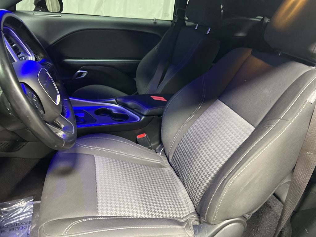 2022 Dodge Challenger SXT