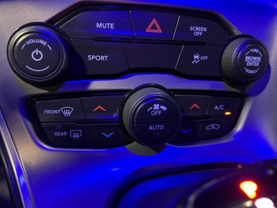 2022 Dodge Challenger SXT