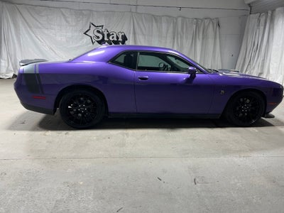 2016 Dodge Challenger 392 Hemi Scat Pack Shaker