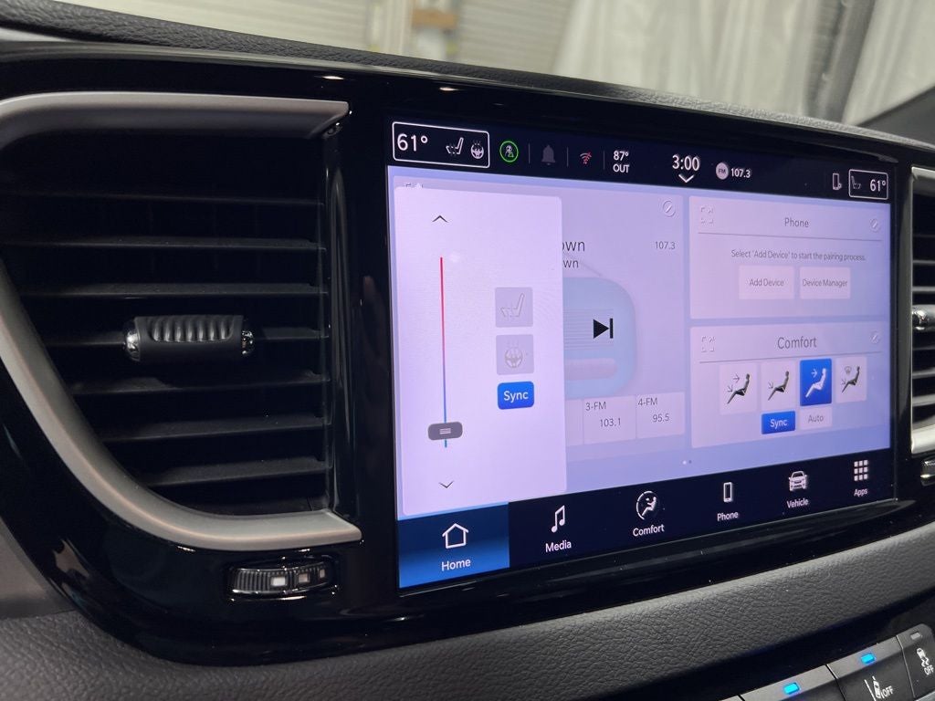 2025 Chrysler Pacifica Select