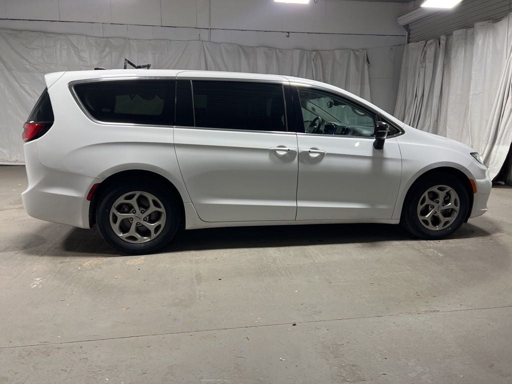 2024 Chrysler Pacifica Limited