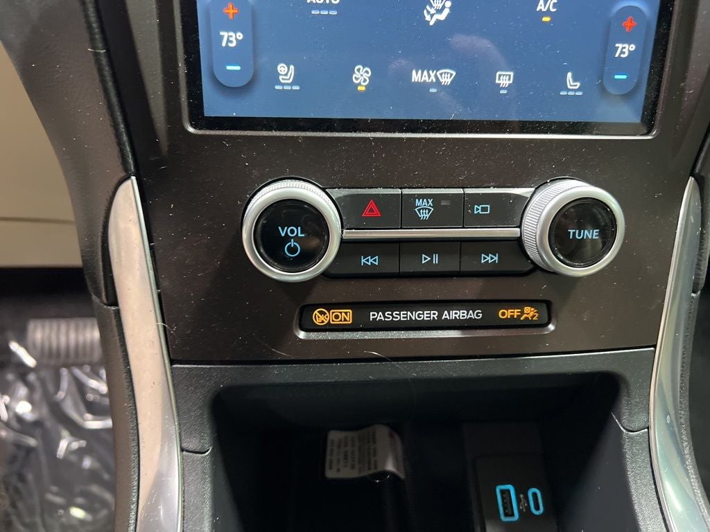 2021 Ford Edge Titanium