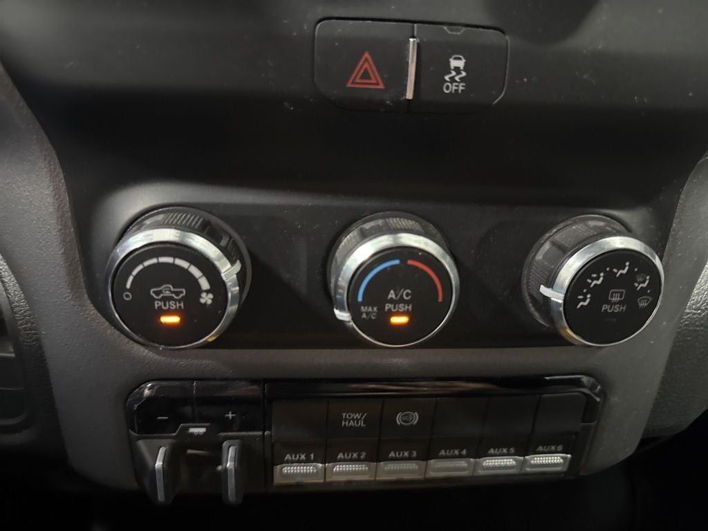 2024 RAM 3500 SLT