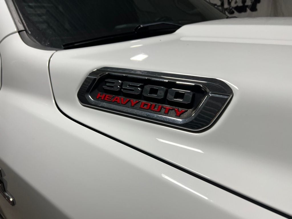 2024 RAM 3500 SLT