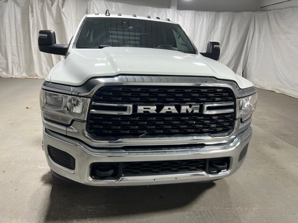 2024 RAM 3500 SLT