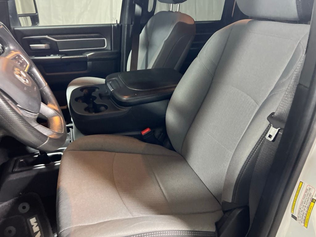 2024 RAM 3500 SLT