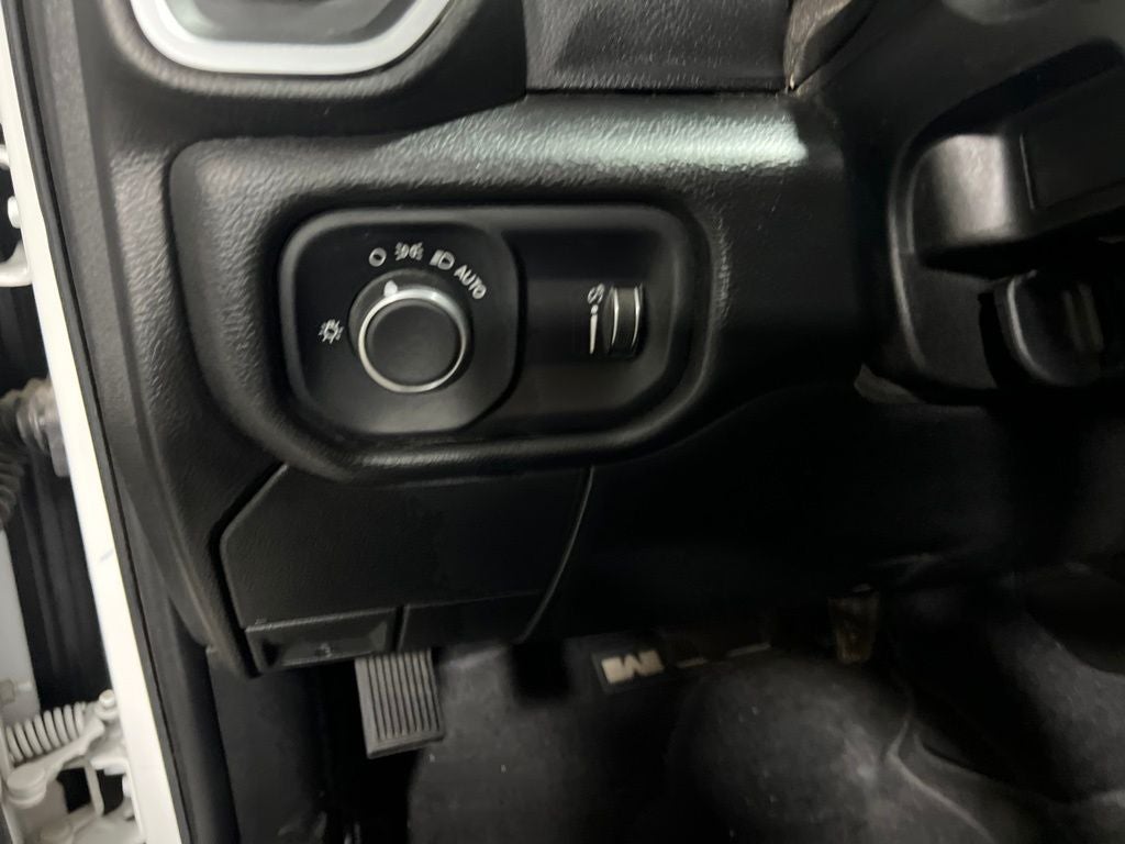 2024 RAM 3500 SLT