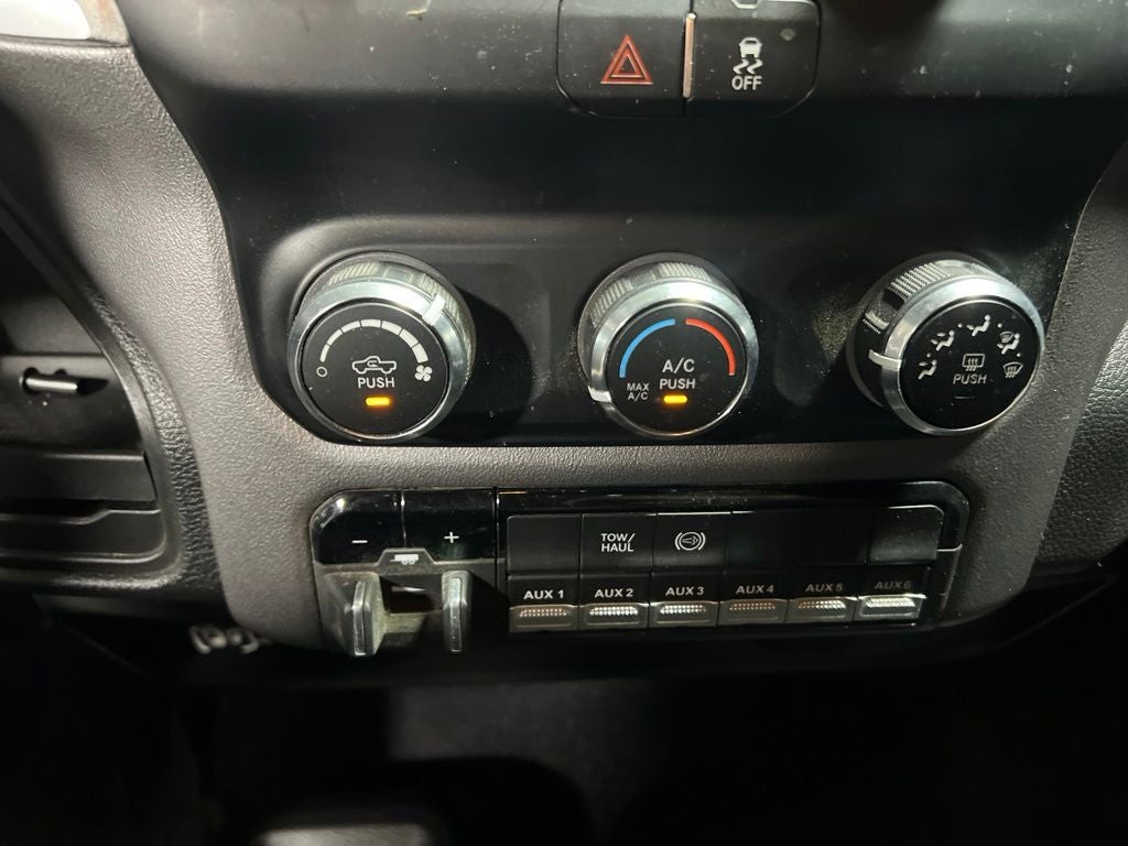 2024 RAM 3500 SLT
