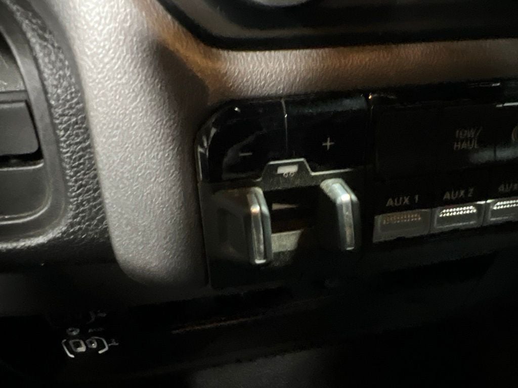 2024 RAM 3500 SLT