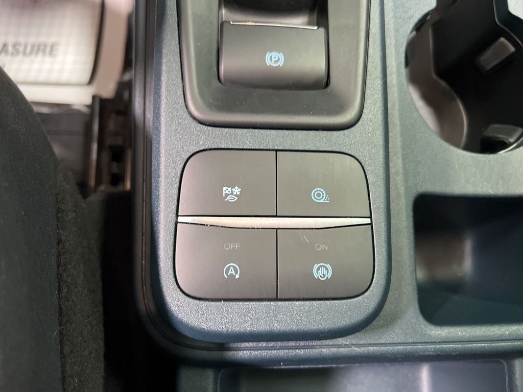 2024 Ford Maverick XL