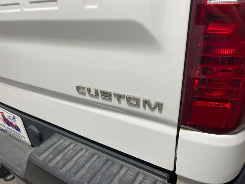 2023 Chevrolet Silverado 1500 Custom Trail Boss