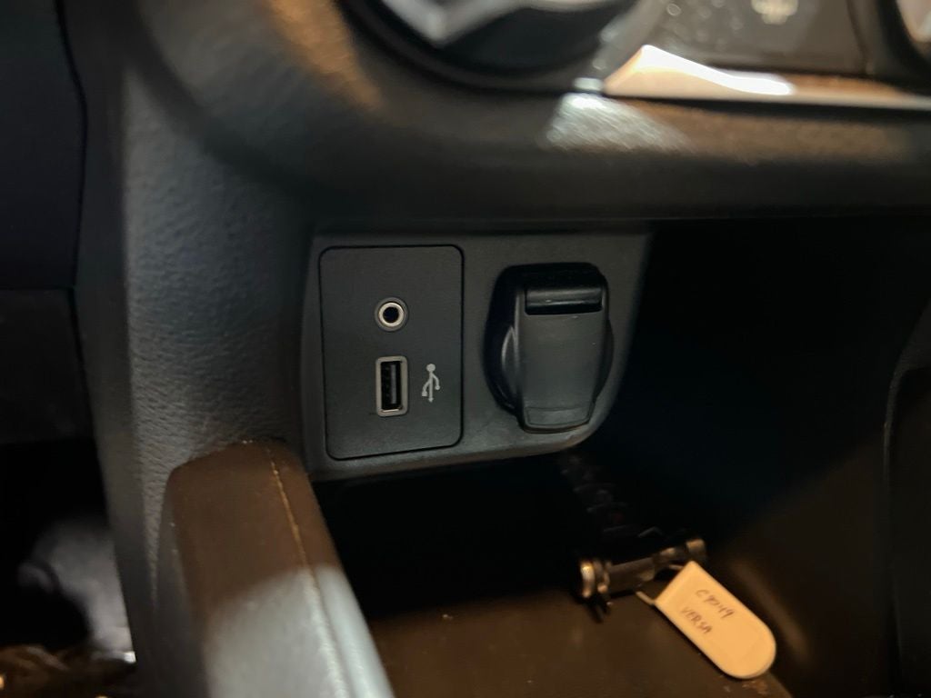 2020 Nissan Versa 1.6 S