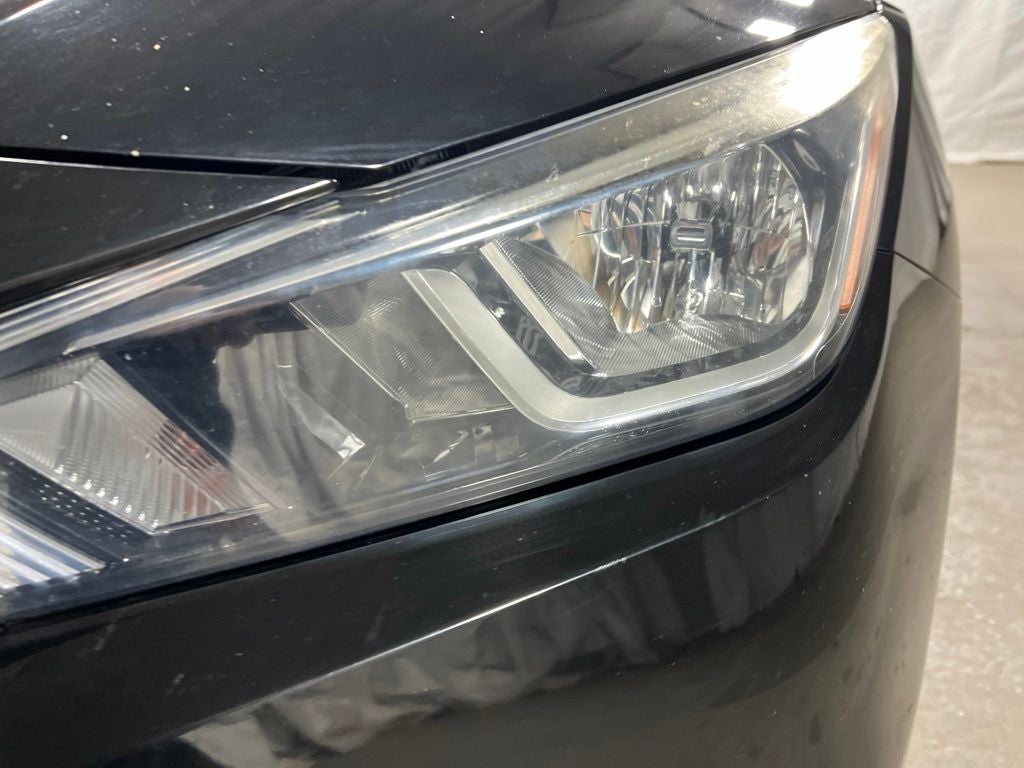 2020 Nissan Versa 1.6 S